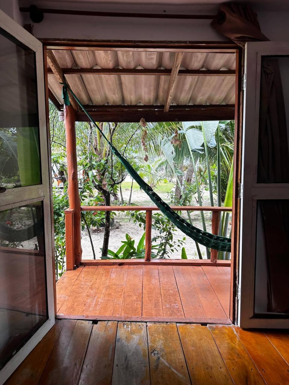 Mangrove Beach Bungalows Koh Rong Sanloem Esterno foto